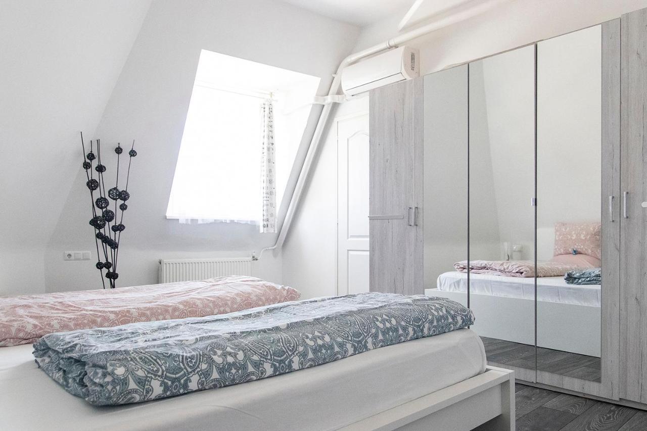 Helena Apartment With View On St. Stephan'S Basilica Budapest Esterno foto
