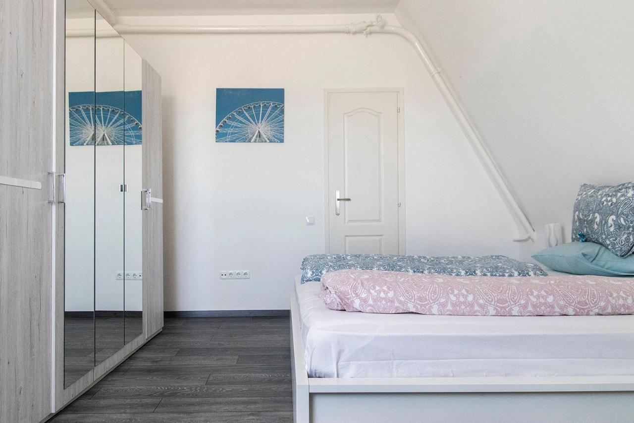 Helena Apartment With View On St. Stephan'S Basilica Budapest Esterno foto