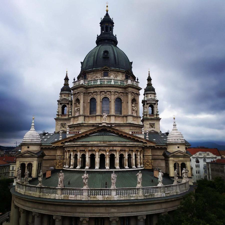 Helena Apartment With View On St. Stephan'S Basilica Budapest Esterno foto