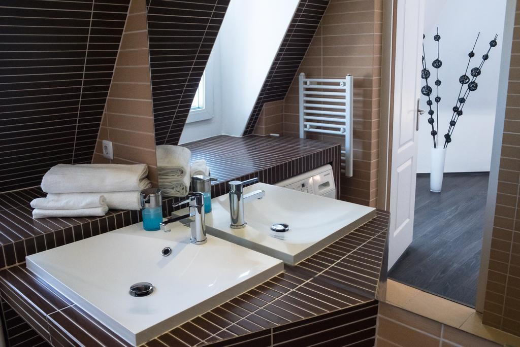 Helena Apartment With View On St. Stephan'S Basilica Budapest Esterno foto